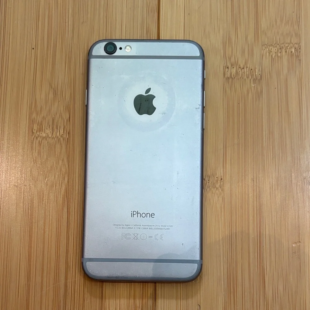 Used Apple iPhone 6- Silver Finish